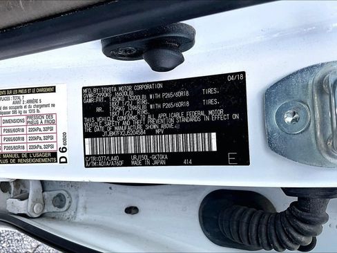 Used 2018 Lexus GX 460 Premium w/ Premium Package AWD/4WD image 4
