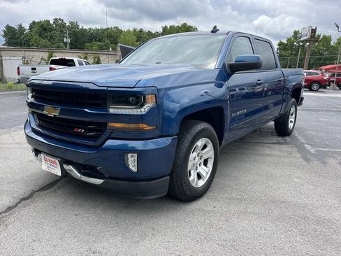 Used 2018 Chevrolet Silverado 1500 LT w/ All Star Edition AWD/4WD image 8