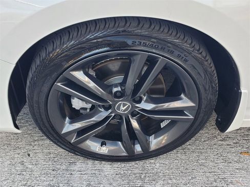 Used 2025 Acura Integra A-Spec image 4