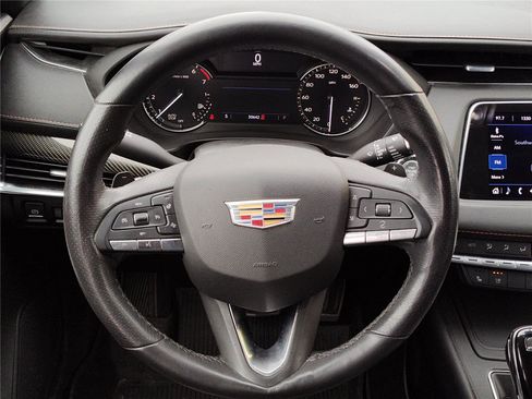 Used 2020 Cadillac XT4 Sport image 19