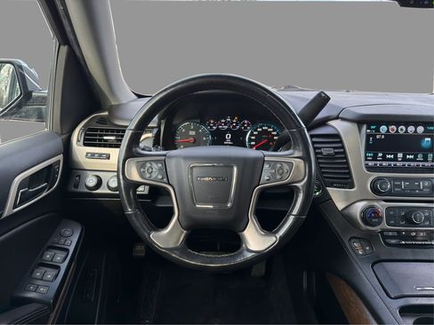 Used 2019 GMC Yukon Denali w/ Denali Ultimate Black Edition AWD/4WD image 38