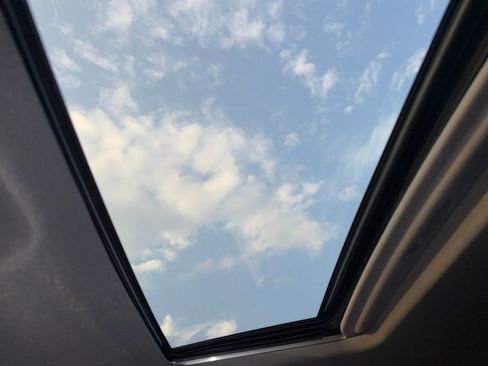 Certified 2022 Chevrolet Silverado 1500 LTZ w/ LTZ Premium Package image 25