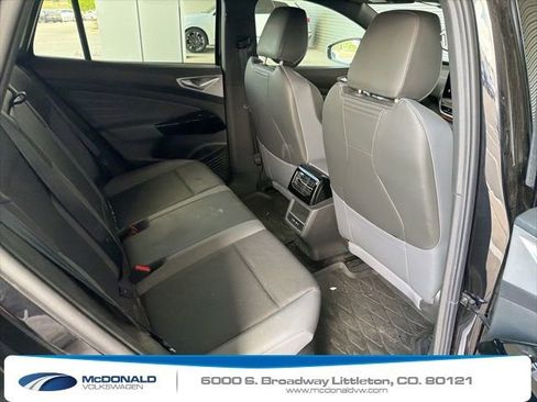 Used 2023 Volkswagen ID.4 Pro S AWD/4WD image 8