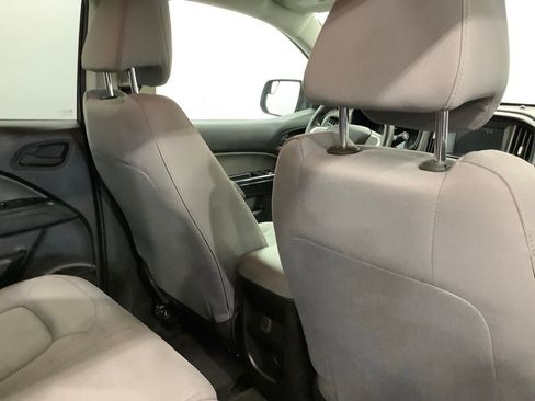 Used 2017 Chevrolet Colorado W/T w/ WT Convenience Package AWD/4WD image 30