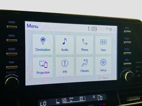 Used 2023 Toyota Sienna XLE w/ XLE Plus Package FWD image 13