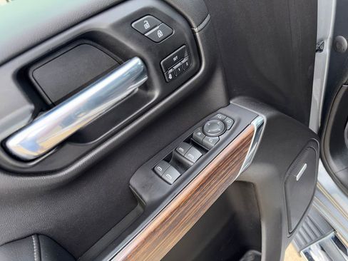 Used 2020 Chevrolet Silverado 1500 High Country w/ Z71 Off-Road Package image 13