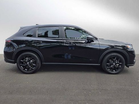 Used 2025 Honda HR-V Sport image 2
