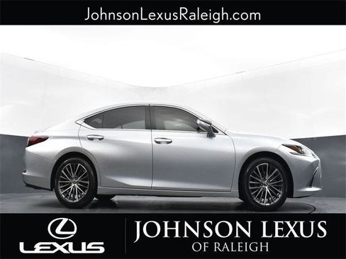 Certified 2022 Lexus ES 350 w/ Premium Package FWD image 16