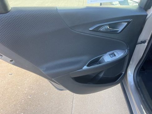 Used 2023 Chevrolet Malibu LT image 35