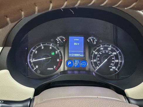 Used 2012 Lexus GX 460 AWD/4WD image 26