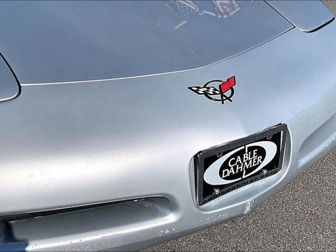 Used 1998 Chevrolet Corvette Convertible w/ Memory Pkg RWD image 23