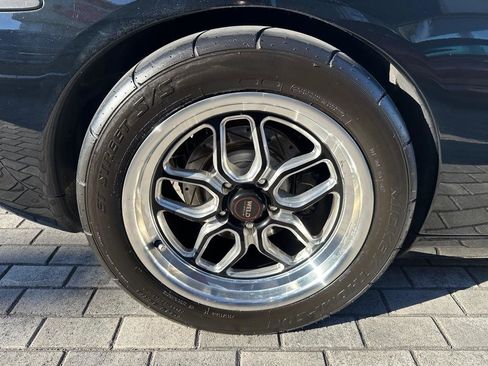 Used 2010 Chevrolet Corvette Coupe w/ 1LT image 24