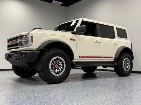 Used 2026 Ford Bronco Outer Banks w/ Sasquatch Package AWD/4WD image 5