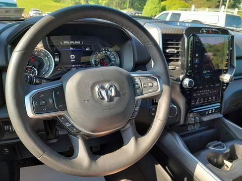 Used 2025 RAM 1500 Big Horn AWD/4WD image 11
