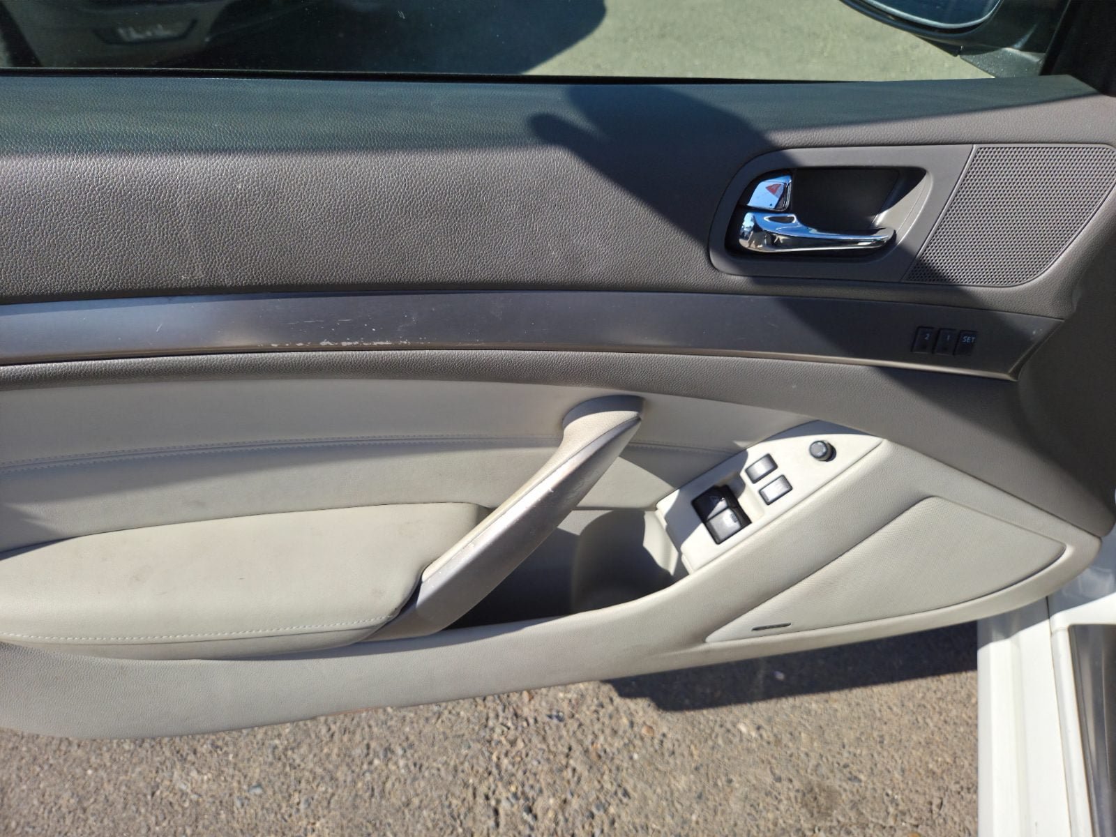 Used 2010 INFINITI G37 Journey w/ Premium Pkg RWD image 8