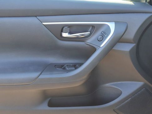 Used 2015 Nissan Altima 2.5 SV image 22