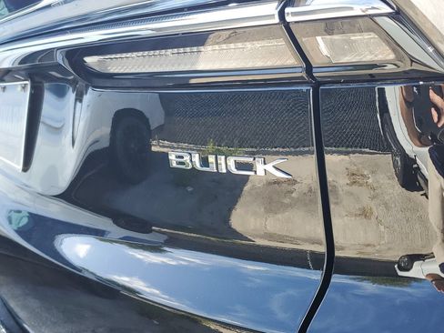 New 2026 Buick Enclave Avenir w/ Super Cruise Package FWD image 8