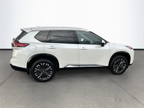 Used 2026 Nissan Rogue Platinum w/ Tech Package AWD/4WD image 31