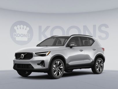 New 2026 Volvo XC40 B5 Plus w/ Protection Package Premier