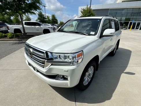 Used 2019 Toyota Land Cruiser AWD/4WD image 5