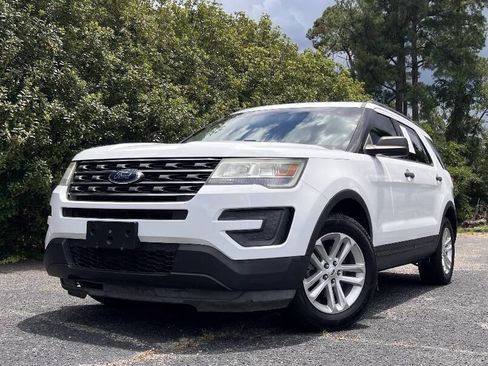 Used 2017 Ford Explorer 4WD image 1