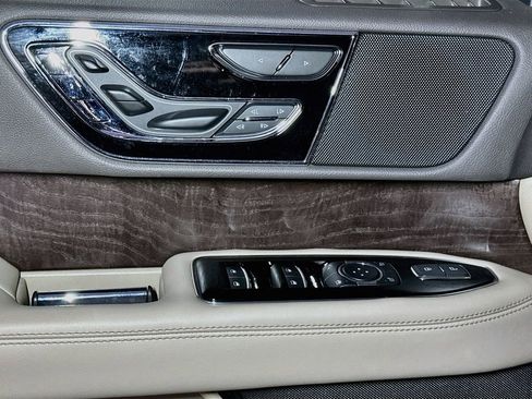 Used 2022 Lincoln Navigator L Reserve w/ Monochromatic Package AWD/4WD image 15