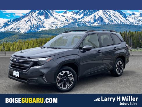 Used 2025 Subaru Forester Premium w/ Convenience Package #1 AWD/4WD image 1