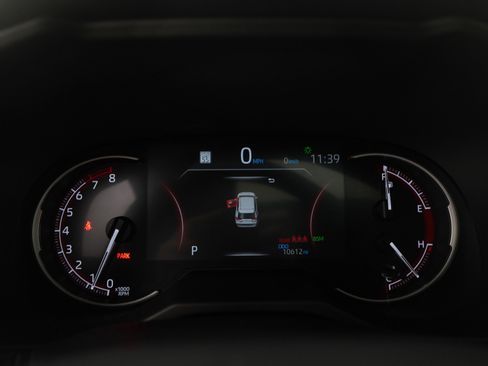 Used 2025 Toyota RAV4 XLE w/ Convenience Package image 28