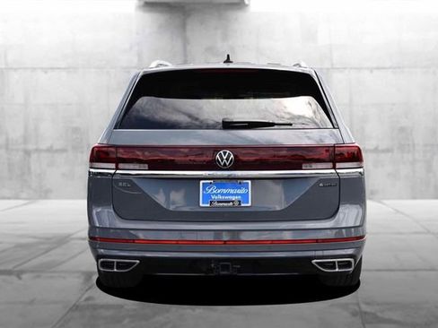 Certified 2025 Volkswagen Atlas SEL Premium R-Line AWD/4WD image 6