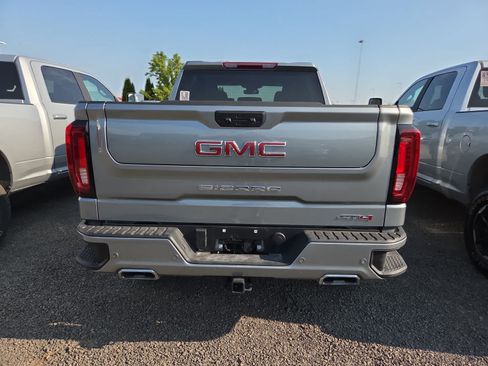 Used 2025 GMC Sierra 1500 AT4 AWD/4WD image 4