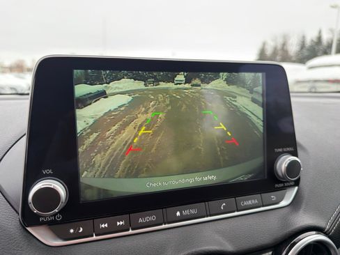 Used 2024 Nissan Sentra SV image 24