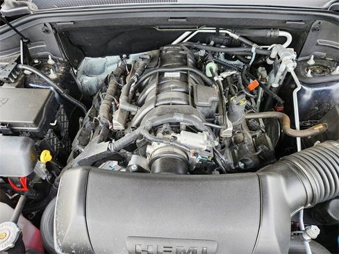 Used 2025 Dodge Durango R/T w/ Trailer Tow Group IV image 22