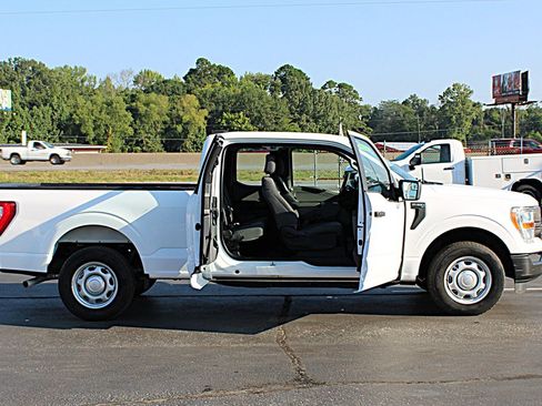 Used 2022 Ford F150 XL RWD image 9