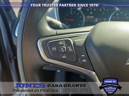 Used 2022 Chevrolet Equinox LT FWD image 15