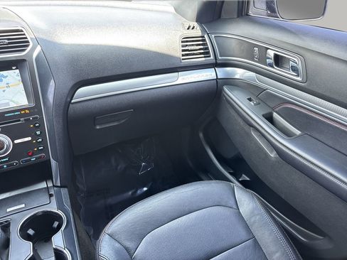 Used 2018 Ford Explorer Sport AWD/4WD image 15