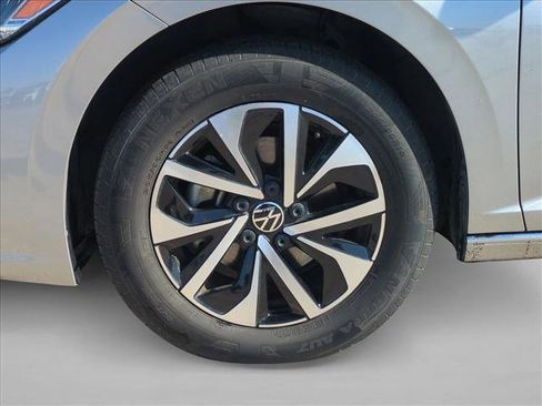 Used 2024 Volkswagen Jetta S image 20