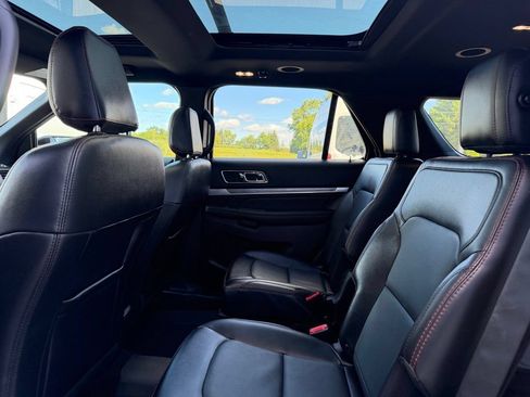 Used 2019 Ford Explorer Sport w/ Equipment Group 401A AWD/4WD image 16
