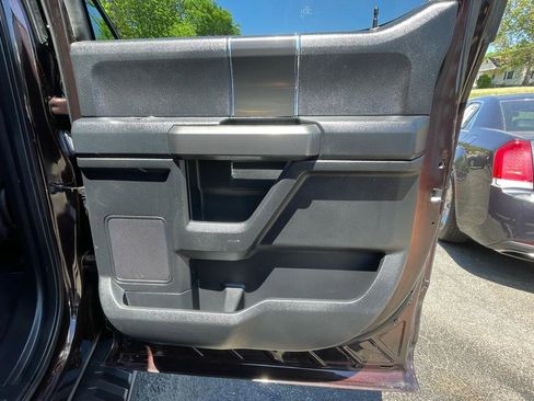 Used 2018 Ford F150 XLT w/ Equipment Group 302A Luxury AWD/4WD image 26