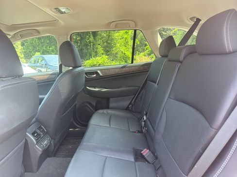 Used 2018 Subaru Outback 2.5i Limited AWD/4WD image 6