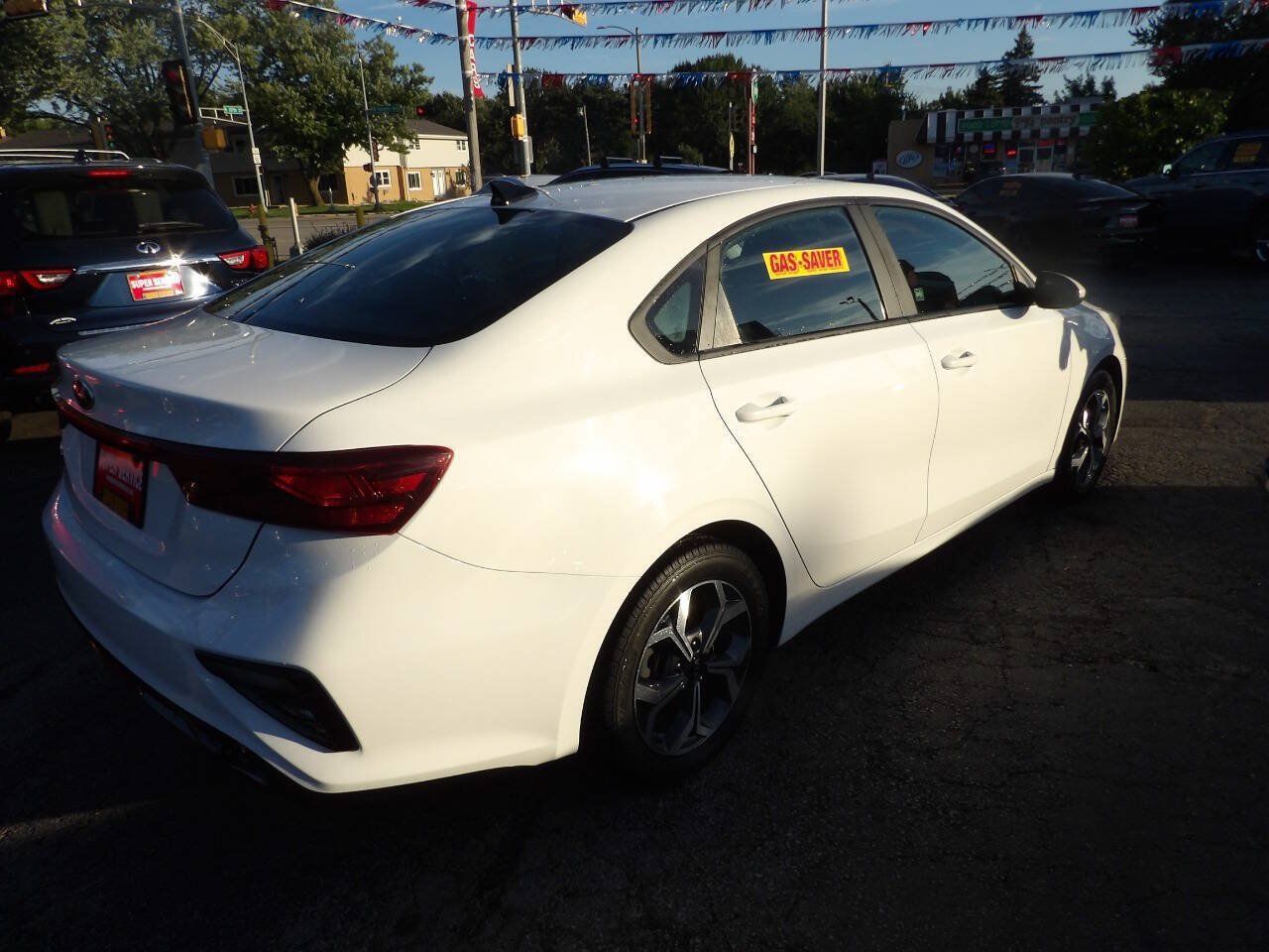 Used 2019 Kia Forte LXS FWD image 3