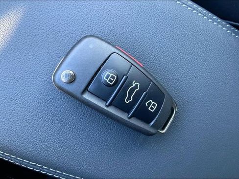 Used 2025 Audi Q3 2.0T Premium w/ Convenience Package image 14