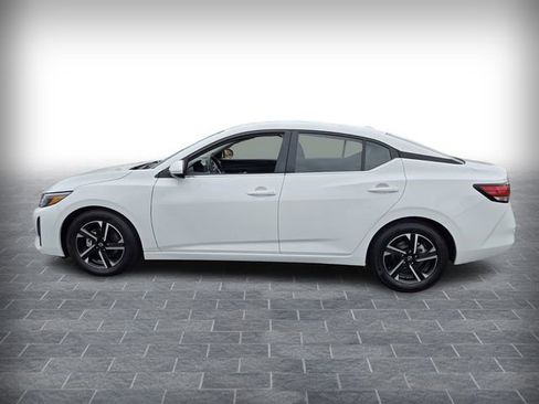 Used 2024 Nissan Sentra SV FWD image 4