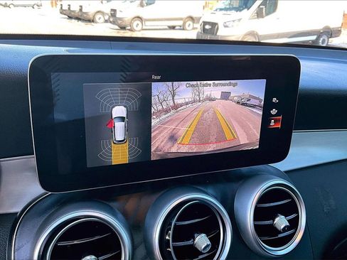 Used 2021 Mercedes-Benz GLC 300 4MATIC image 20