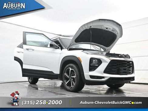 Used 2023 Chevrolet TrailBlazer RS image 32
