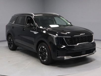 Used 2024 Kia Sorento S w/ Panoramic Sunroof Package