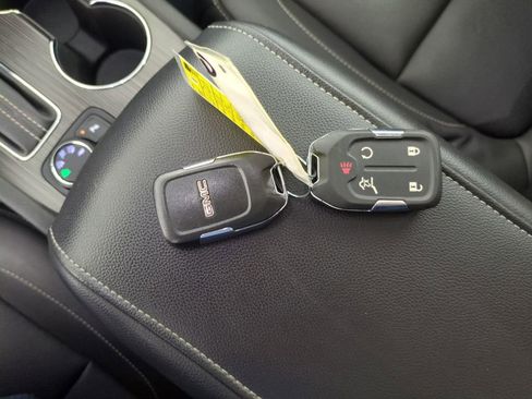 Used 2018 GMC Acadia SLT AWD/4WD image 32