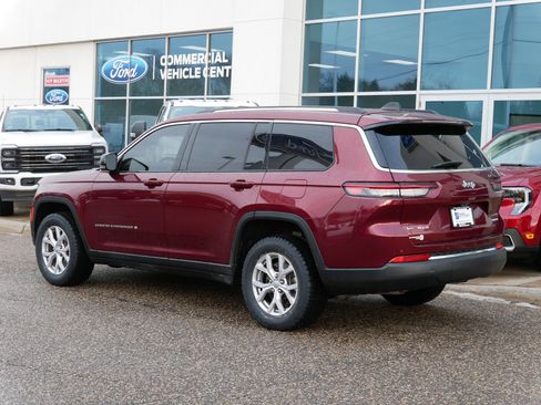 Used 2022 Jeep Grand Cherokee L Limited image 25