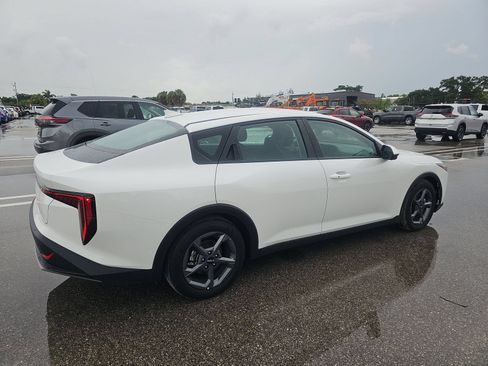 Used 2025 Kia K4 FWD image 6
