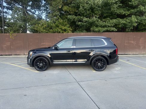 Used 2021 Kia Telluride SX image 16