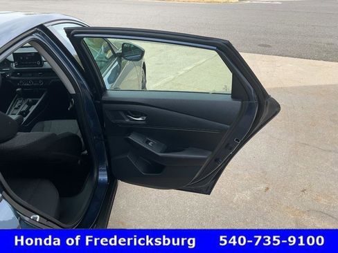 Used 2025 Honda Accord SE image 18